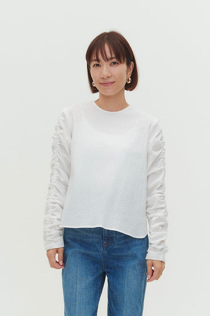 ミルフィーユギャザーブラウス